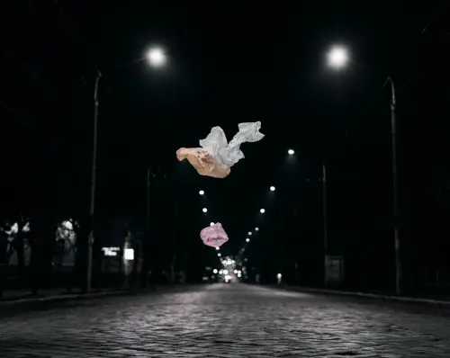 Udine, getta un pacchetto di caramelle dal finestrino: dentro c’era cocaina, arrestato