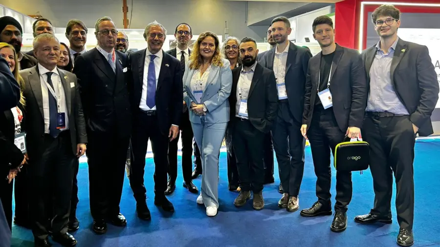 Urso a New Delhi: la scommessa India per il Made in Italy tra accordo UE e “via del cotone”