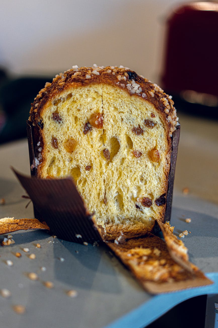 Panettone fatto in casa: ricetta completa, lievito e trucchi per un risultato perfetto