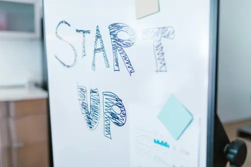 Italia-UE, Urso incontra Zaharieva: focus su startup e scaleup