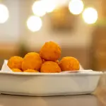 Street food di città in città: le specialità da mangiare camminando da Torino a Catania