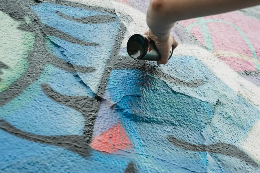 Street art nelle città italiane: murales e quartieri da esplorare