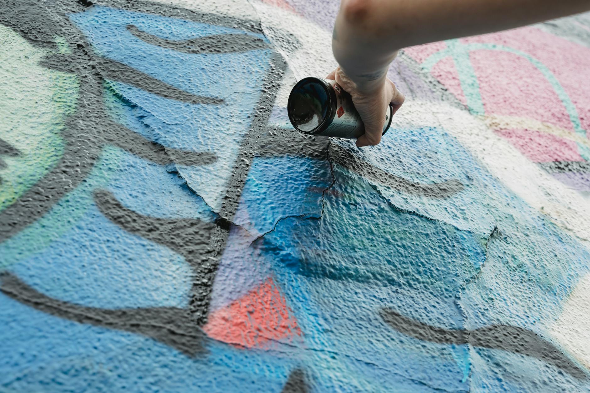 Street art nelle città italiane: murales e quartieri da esplorare