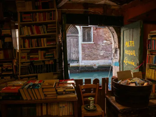 Le librerie indipendenti più belle d’Italia: piccoli paradisi nascosti nel cuore delle città
